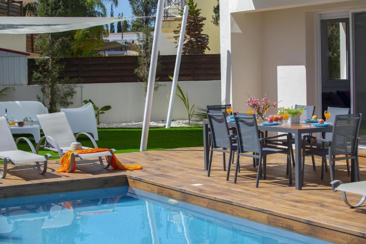 Tsokkos Family Villa - Pool Garden Walk To Beach بروتاراس المظهر الخارجي الصورة