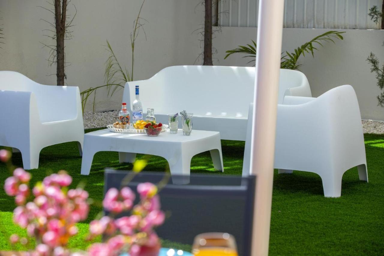 Tsokkos Family Villa - Pool Garden Walk To Beach بروتاراس المظهر الخارجي الصورة